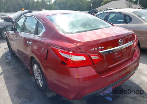 2016 Nissan Altima 2.5/2.5 S/2.5 Sl/2.5 Sr/2.5 Sv z USA, uszkodzony, nr VIN 1N4AL3AP5GN344886